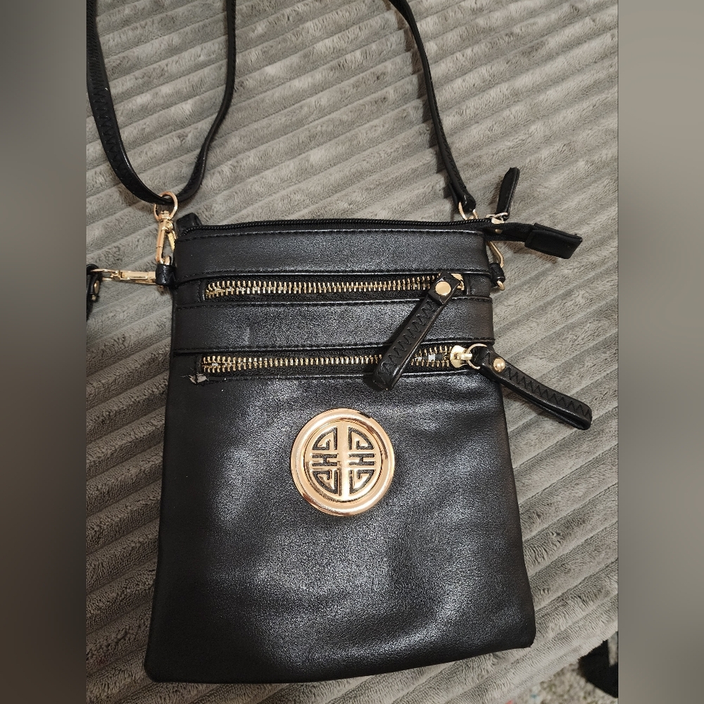 Crossbody black purse